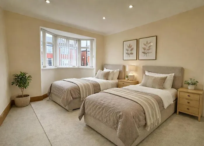 Semesterbostad Monthly Discounts Available - Family - Contractors Lt