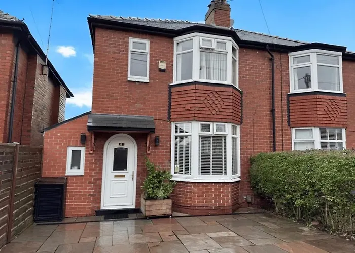 Semesterbostad Monthly Discounts Available - Family - Contractors Lt